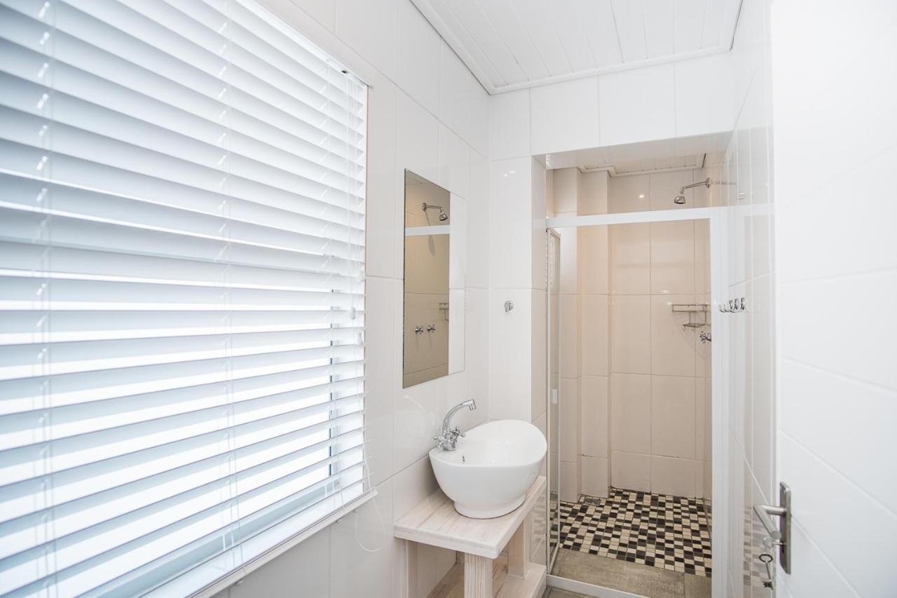 Fork West Holiday Apartments อีแลนด์สเบย์ ภายนอก รูปภาพ