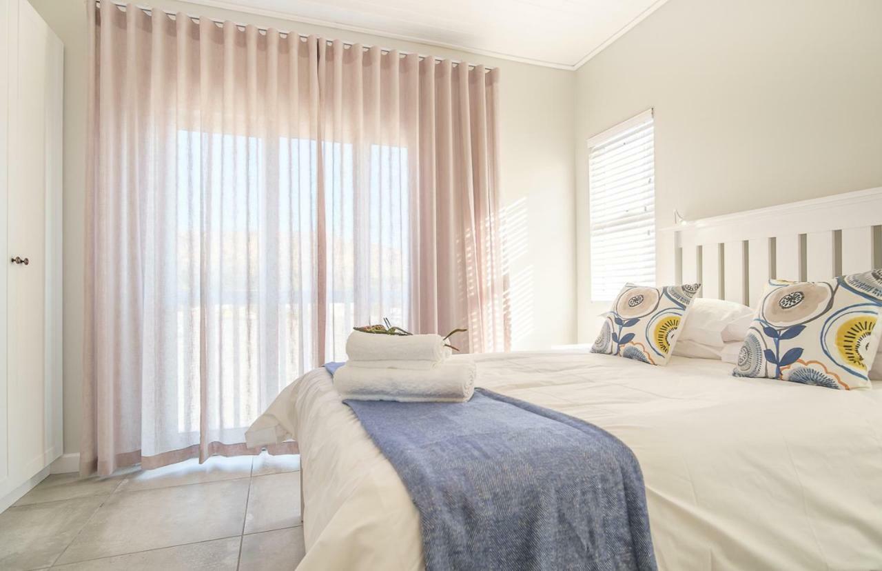 Fork West Holiday Apartments อีแลนด์สเบย์ ภายนอก รูปภาพ