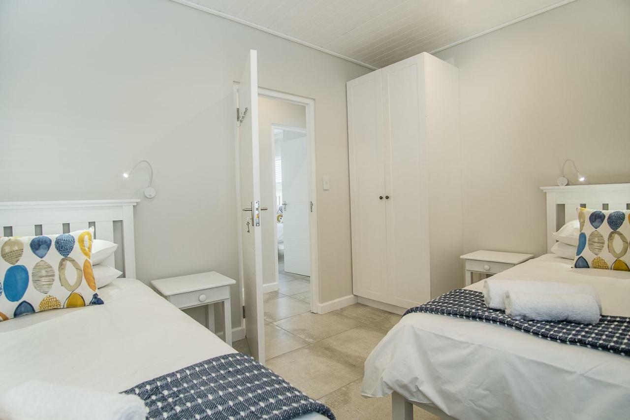 Fork West Holiday Apartments อีแลนด์สเบย์ ภายนอก รูปภาพ
