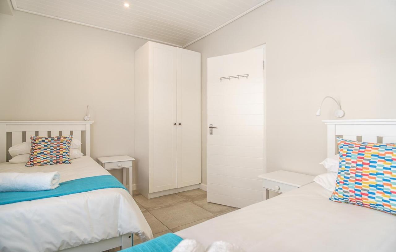 Fork West Holiday Apartments อีแลนด์สเบย์ ภายนอก รูปภาพ